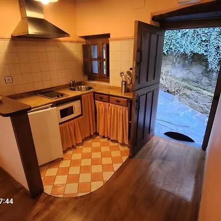 Rurales Casa Ardaliz 坎加斯德尔纳尔塞亚