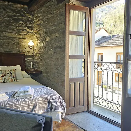 Lejlighed Rurales Casa Ardaliz Cangas De Narcea